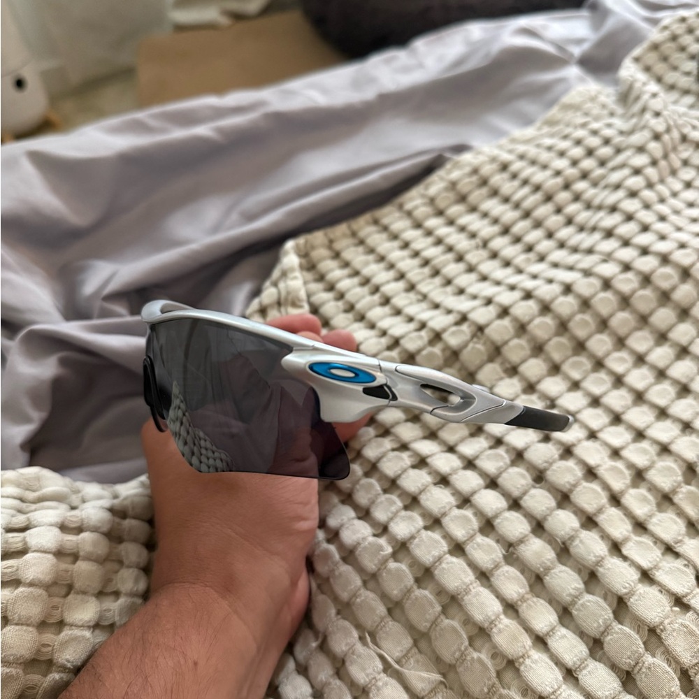 Oakley Radarlock